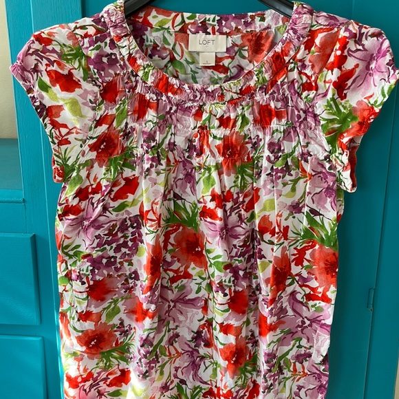 Loft floral blouse size small - Picture 1 of 5